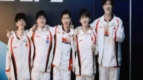 金斯利科曼连霸征程遇挑战！12年联赛霸主地位摇摇欲坠。